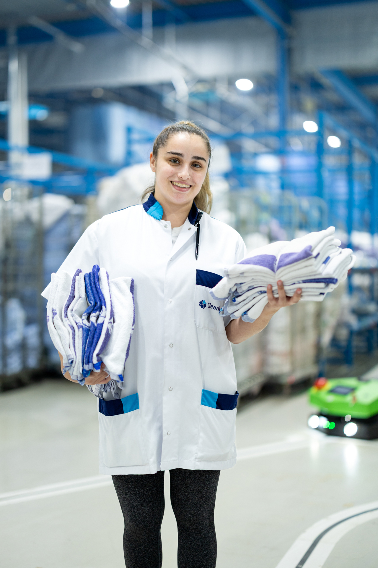 Work at Cleanlease via HOBIJ